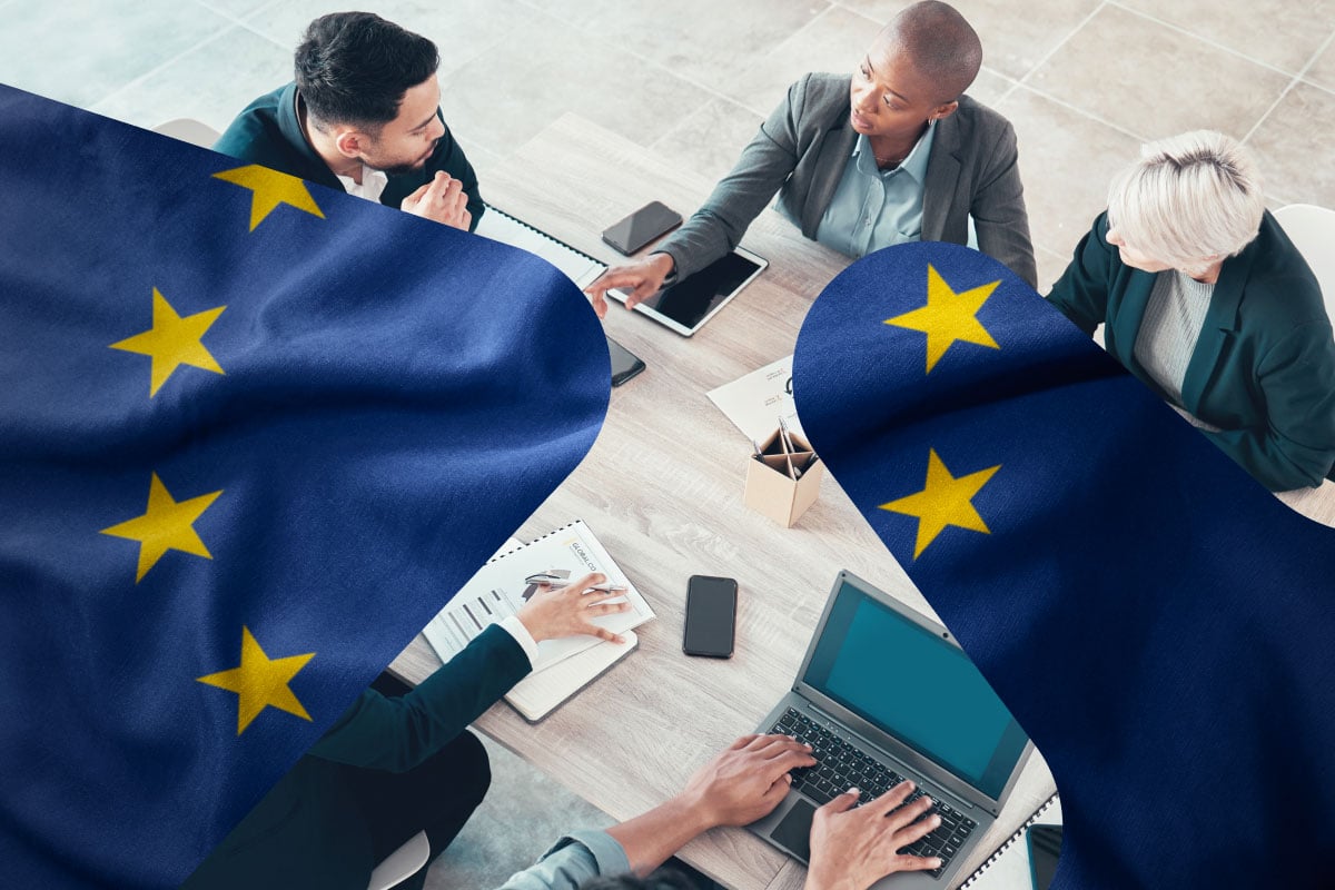Mennesker i møte, EU-flagg.