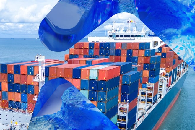 Bildet viser to bilder satt sammen i forskningsrådets visuelle profil. Det ene bildet viser containere på et skip, mens det andre viser blått hav.