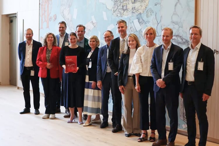 Representanter fra ekspert gruppa og styringsgruppa til Prosess 21